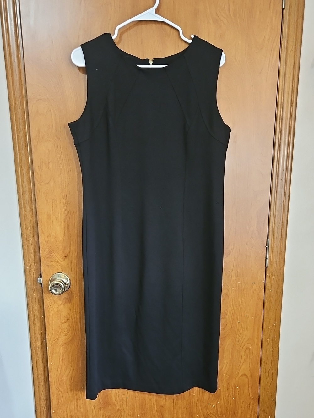 TanJay Black Sleeveless Midi Sheath Dress with Subtle Paneling